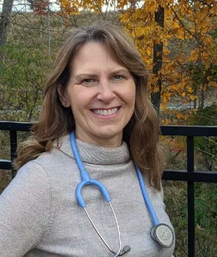 Dr. Cynthia Maro, DVM, CVA, CAC, VMRT, VNAET, NAET